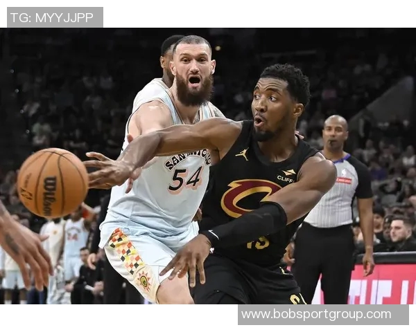 开拓者掌握杯赛主动权战胜马刺即可晋级淘汰赛