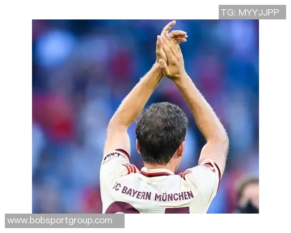 拜仁球员齐聚穆勒家中共赏MLS决赛展现团队精神