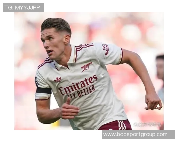 约克雷斯助攻伊萨克错失良机队友解围让人心痛